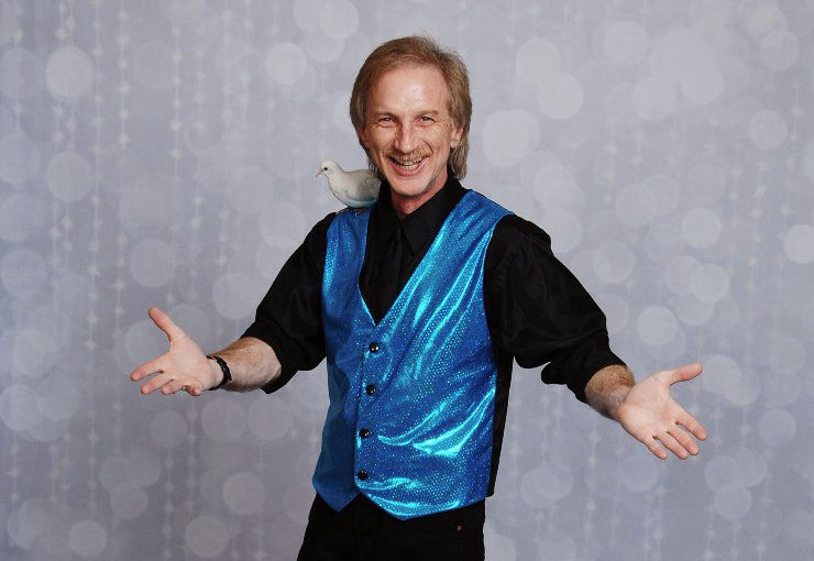 Nashville Magician Rodney Kelley blue promo photo